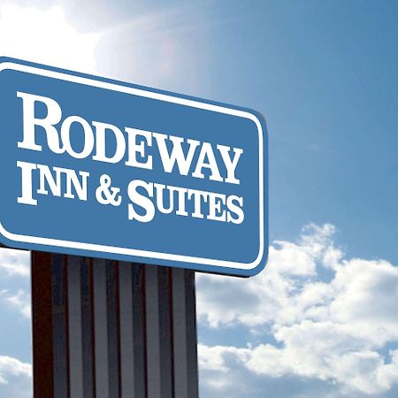 Rodeway Inn & Suites Bradley Airport East Windsor Exteriör bild